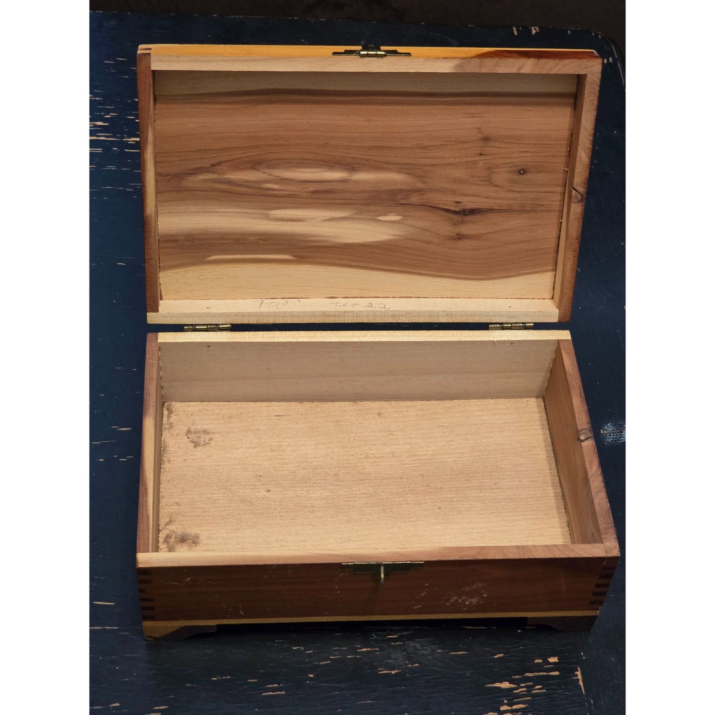 Vintage Cedar Keepsake Jewelry Box Hand Carved Scenic Lid Dovetail Wood 9.25"