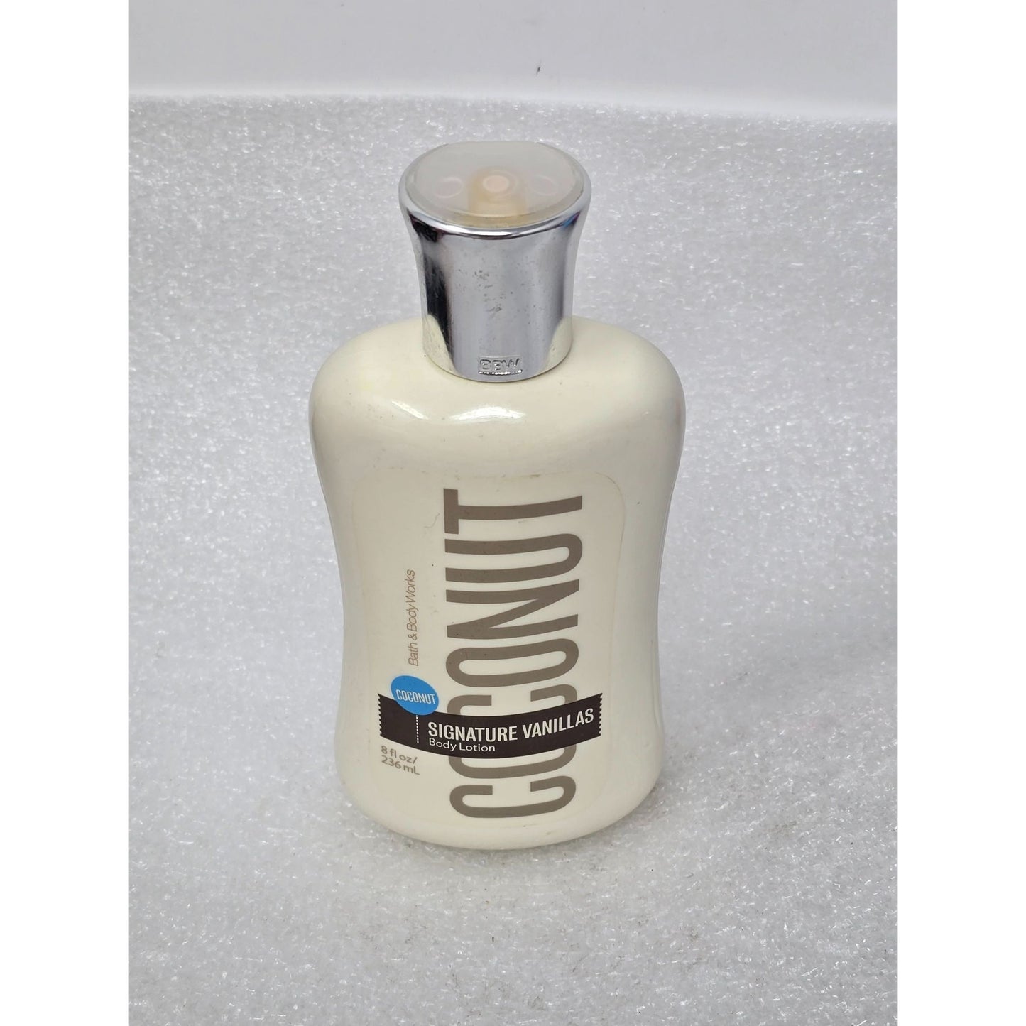 Bath & Body Works Signature Vanillas Coconut Body Lotion 8 Fl Oz