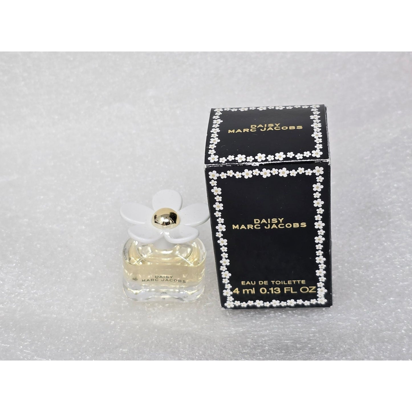 Marc Jacobs Daisy Eau De Toilette Mini Perfume .13 Oz New In Box