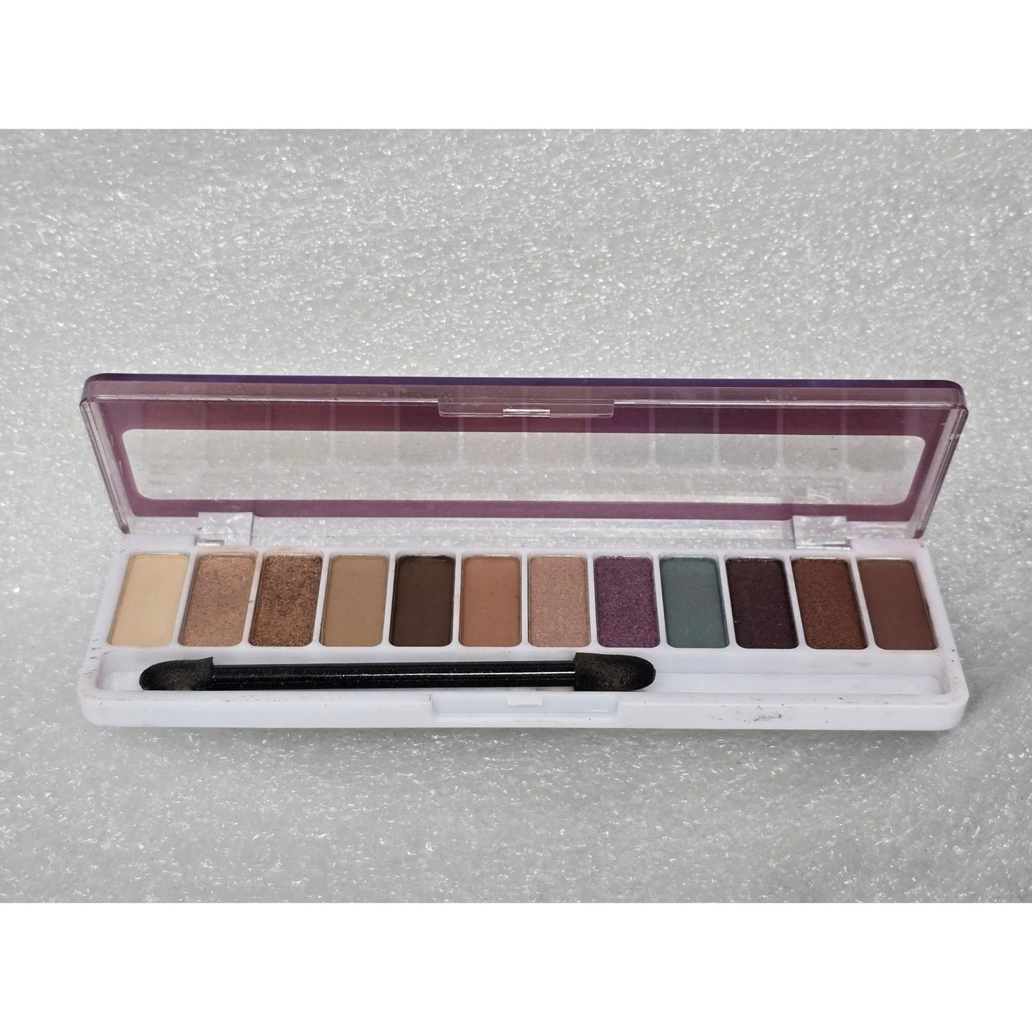 Fang 12-Color Eyeshadow Palette With Neutral & Smoky Blendable Shimmer & Matte