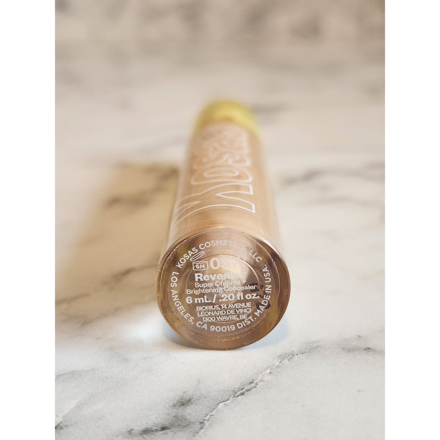 Kosas Revealer Super Creamy + Brightening Concealer 05W Medium Golden Undertones