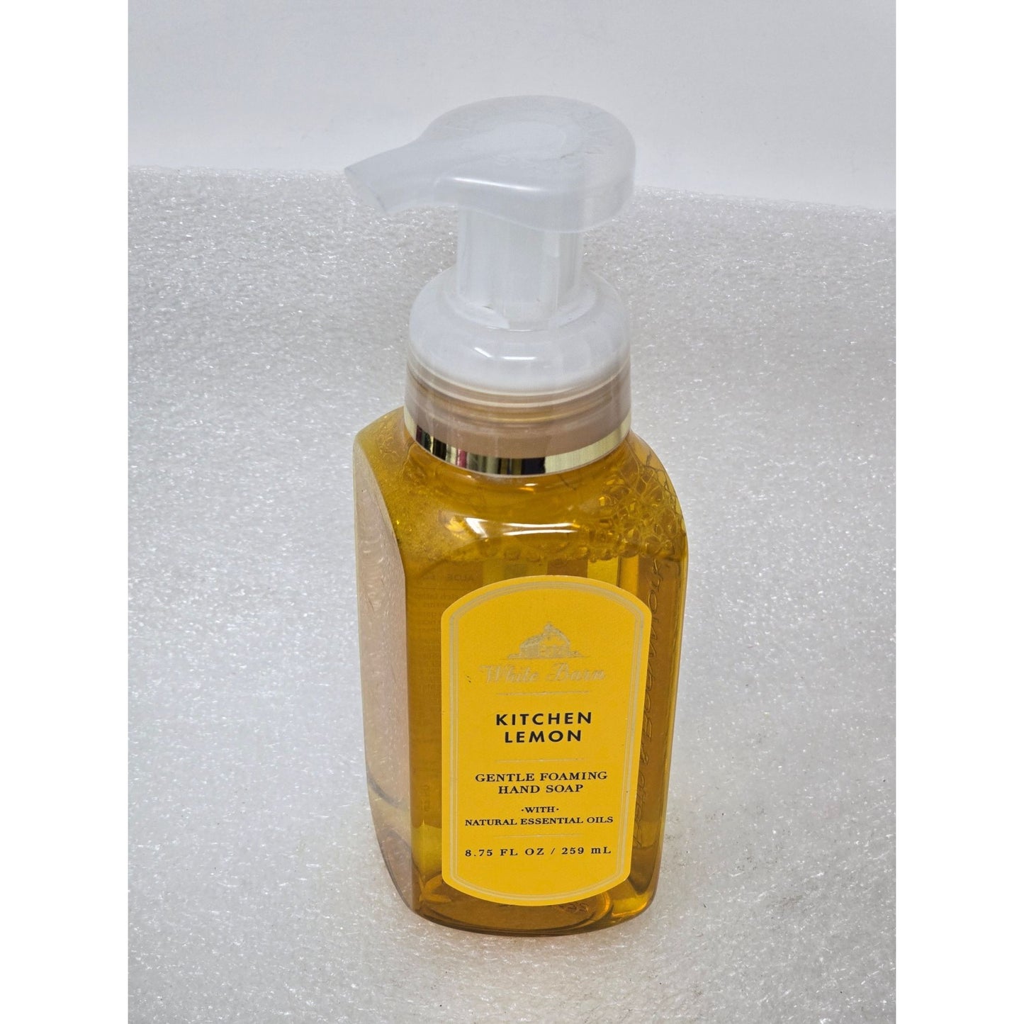 Bath & Body Works White Barn Kitchen Lemon Gentle Foaming Hand Soap 8.75 oz