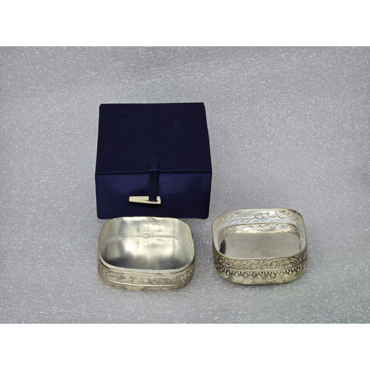 Vintage Hand Painted Chinese Floral Porcelain Silver Tone Trinket Pill Box