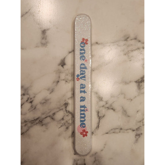 One Day At A Time Nail File By Diamond Cosmetics - Glitter Finish
