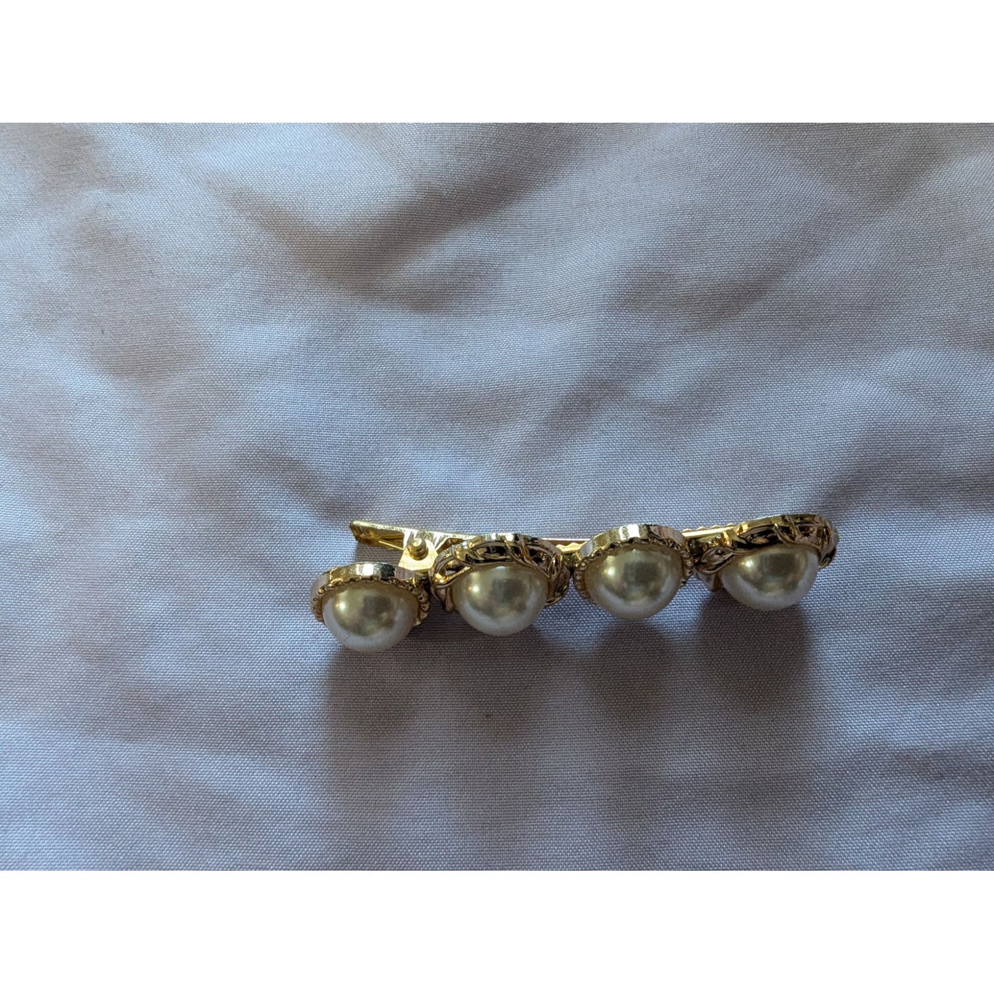 Vintage Gold Tone & Faux Pearl Hair Barrette Clip Elegant Design Womens