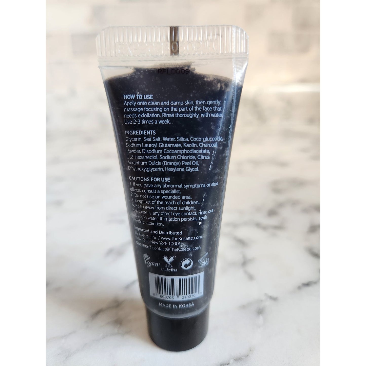 Kosette Salt Facial Scrub With Gray Sea Salt & Bamboo Charcoal 1.06oz Exfoliates