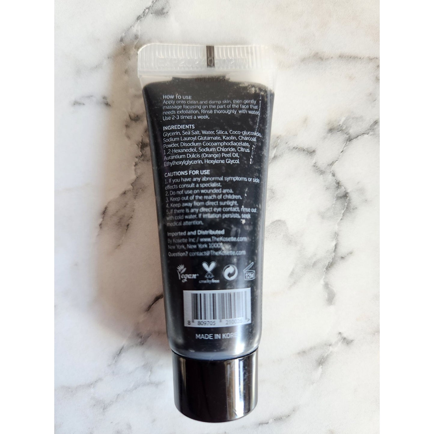 Kosette Salt Facial Scrub With Gray Sea Salt & Bamboo Charcoal 1.06oz Exfoliates