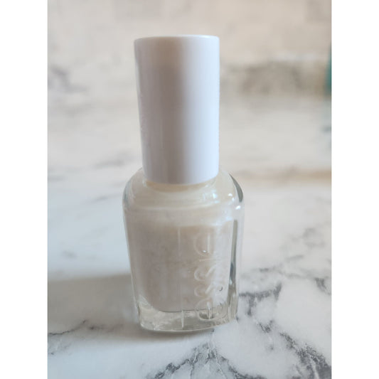 Essie Nail Polish - Going Steady 060 - 0.46 oz, Long-Lasting Glossy Finish