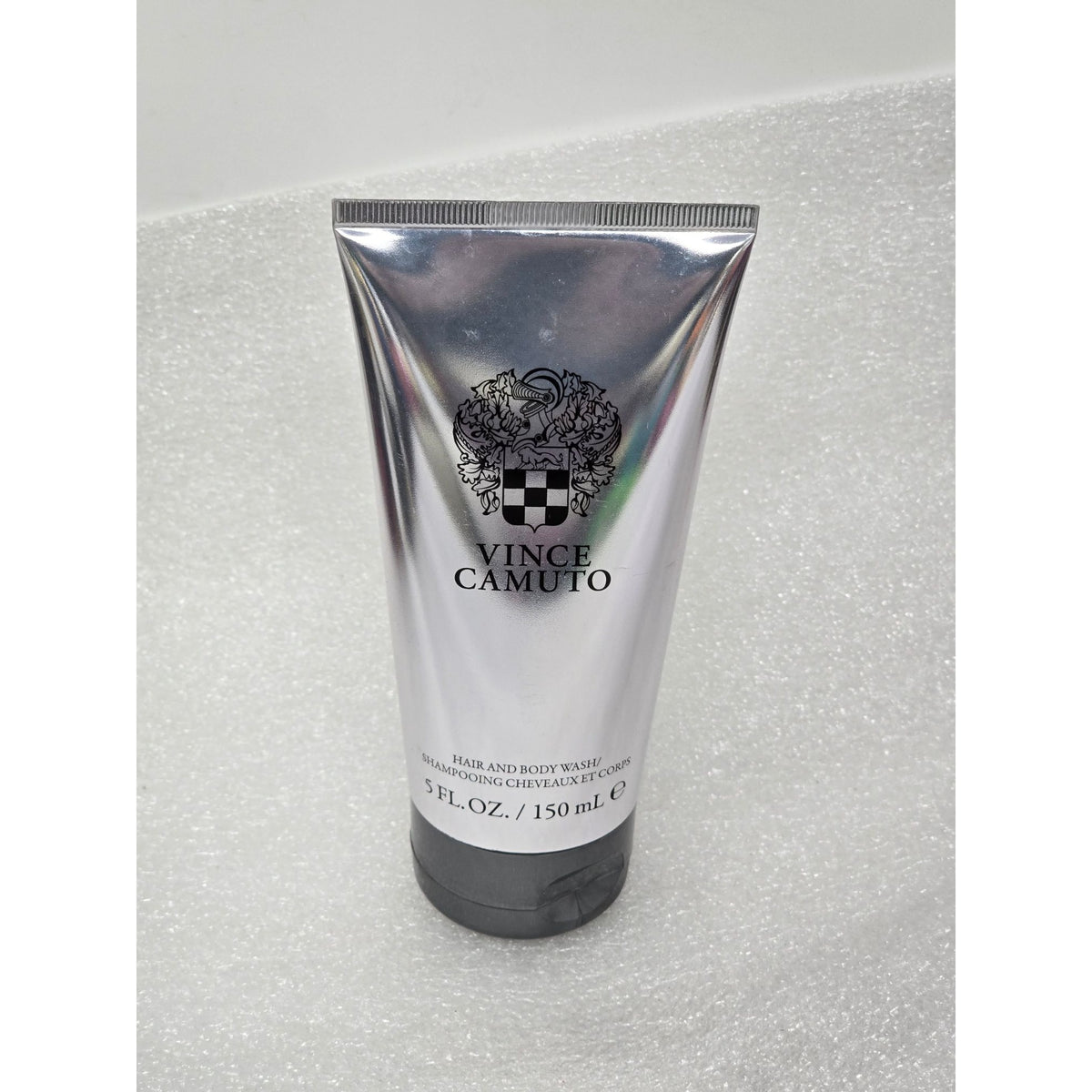 Vince Camuto Hair & Body Wash 5 Fl Oz / 150 mL For All Skin Types