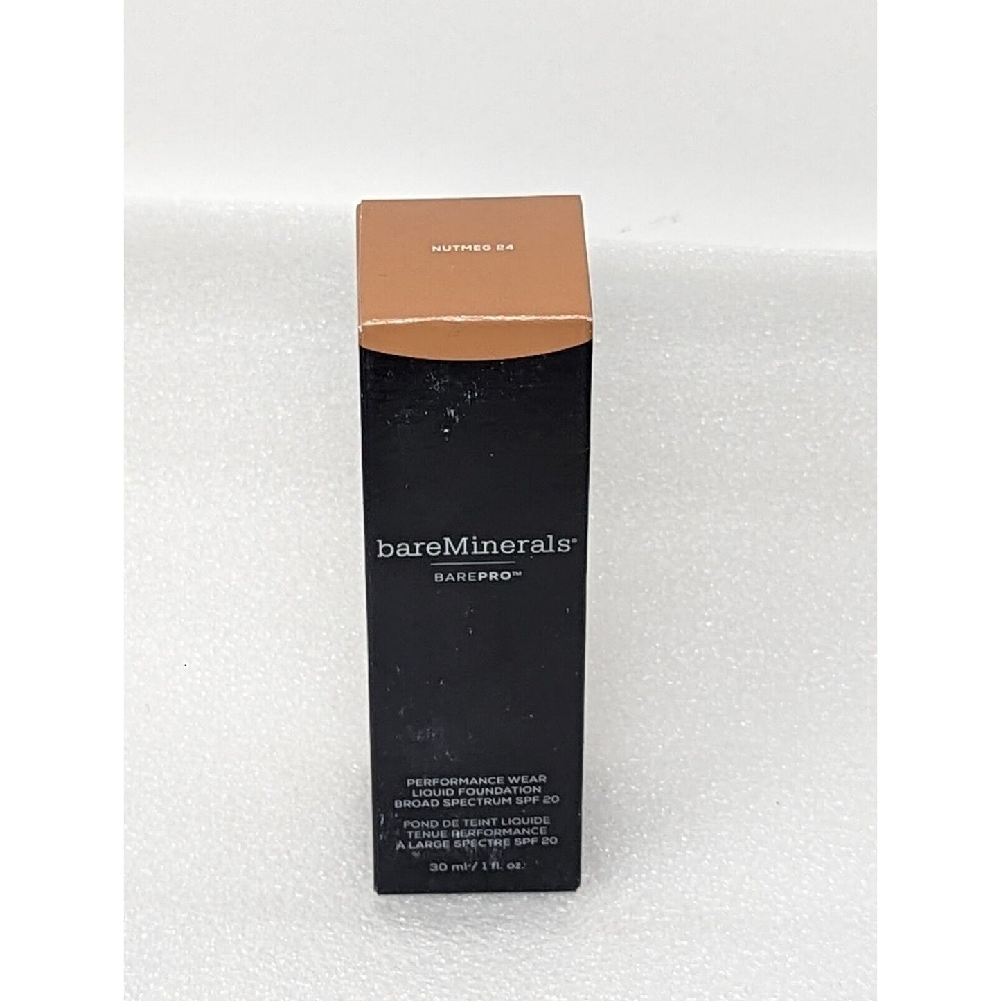 bareMinerals BarePro Performance Wear Liquid Foundation Nutmeg 24