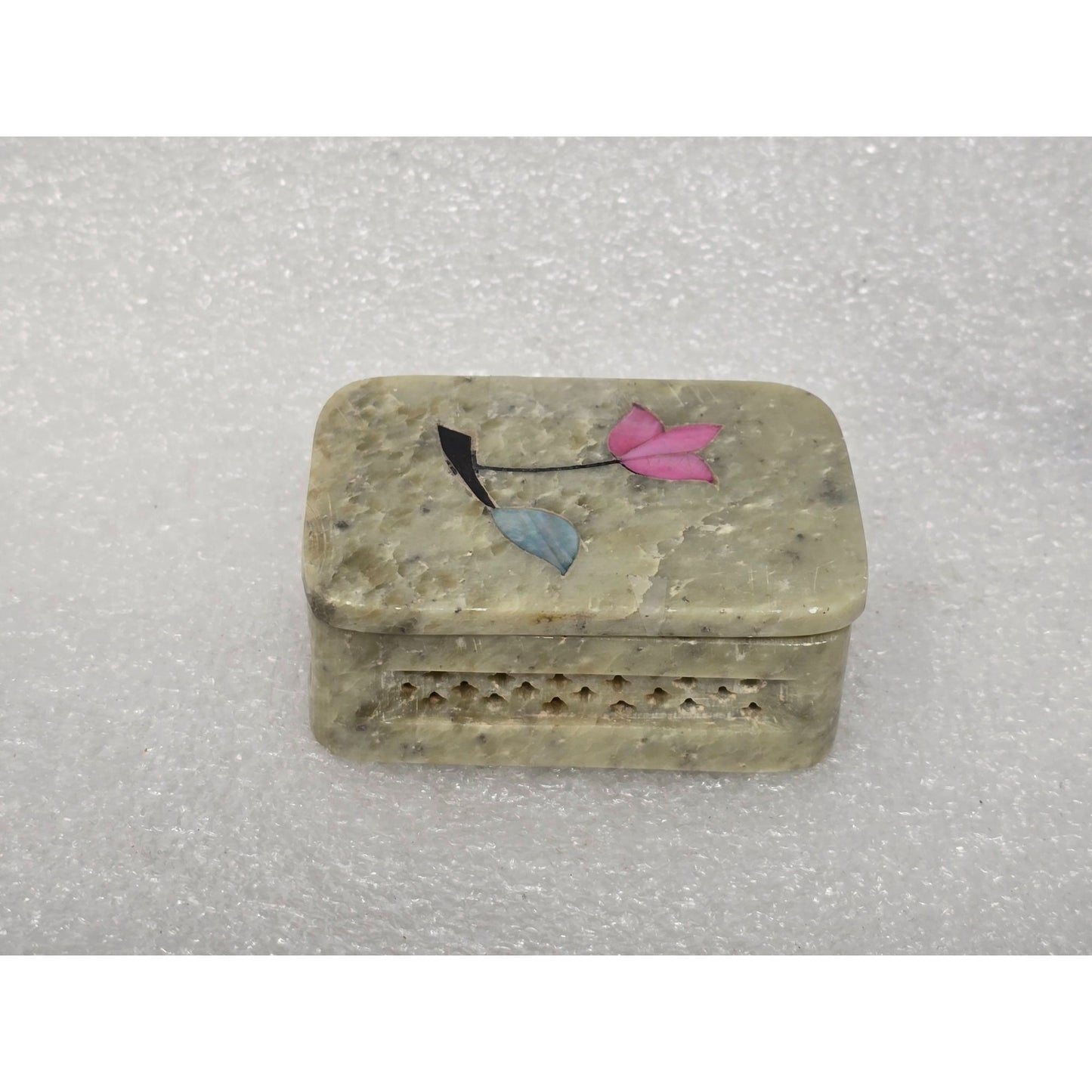 Vintage Handmade Soapstone Trinket Jewelry Box With Floral Inlay Design India