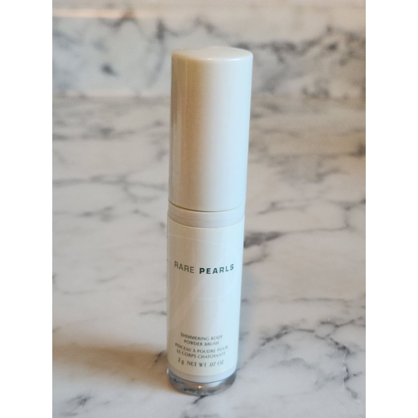 Rare Pearls Shimmering Body Powder Brush 2g Avon