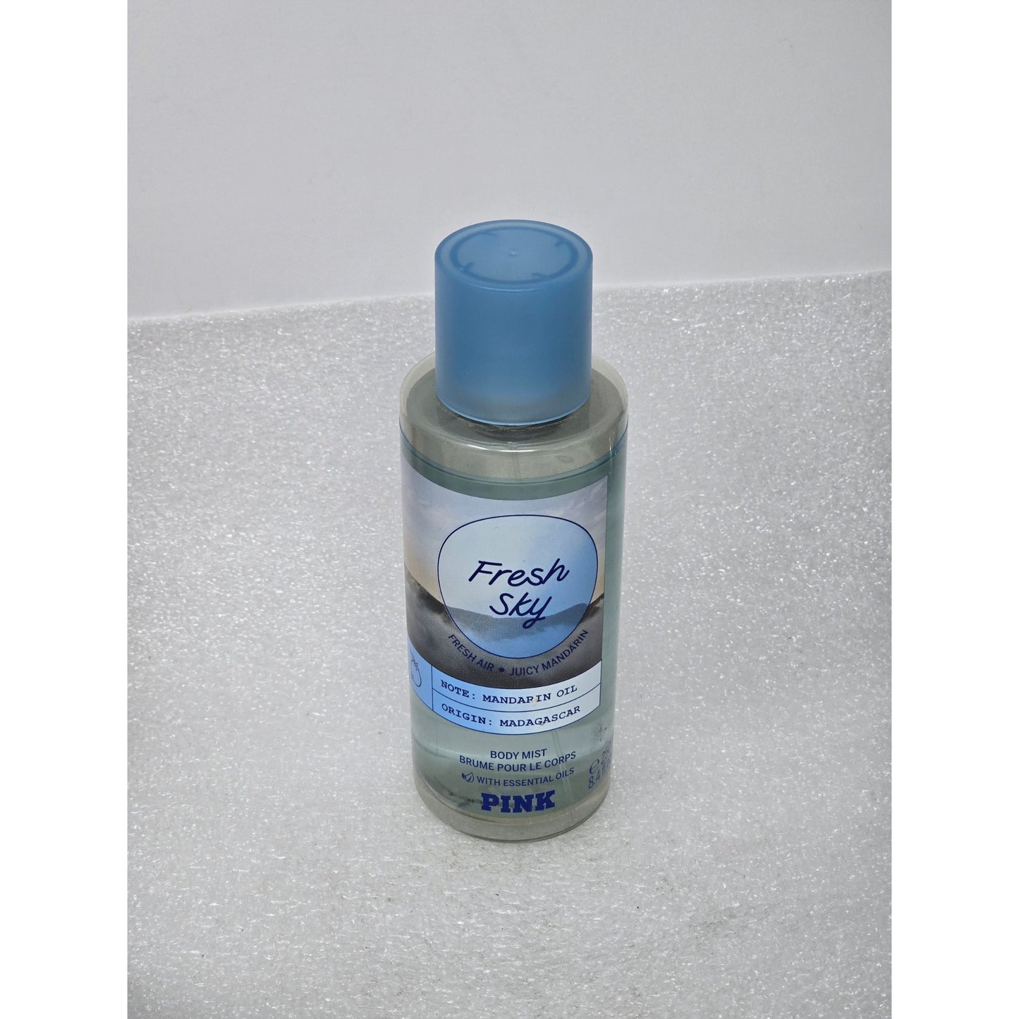 Victoria's Secret Pink Fresh Sky Body Mist 8.4 Oz Mandarin Oil & Fresh Air