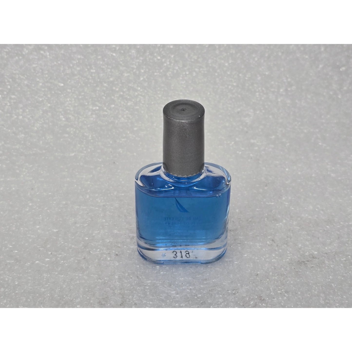 Nautica Blue Eau De Toilette Cologne Spray For Men 0.5 Fl Oz Travel Size