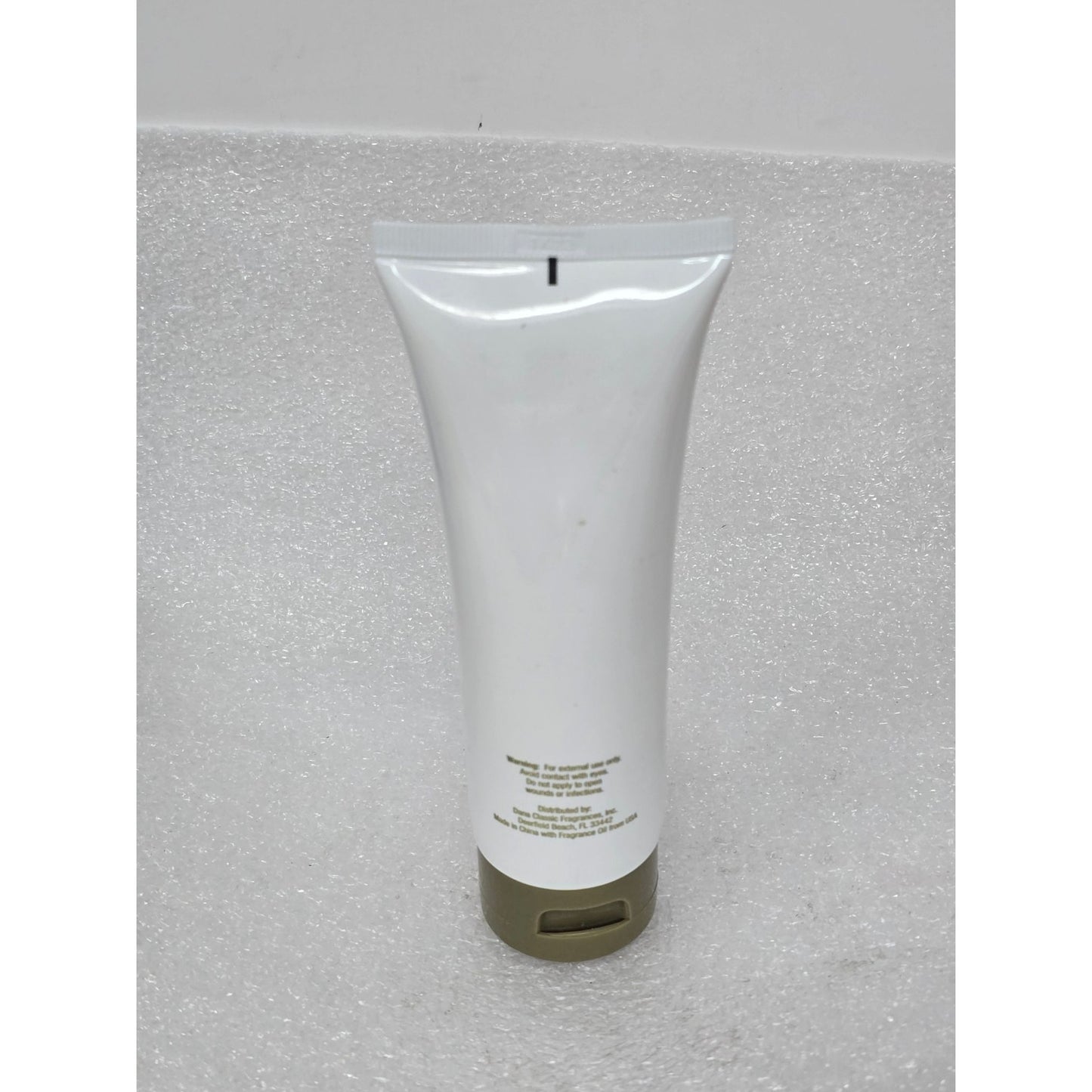 Dana Chantilly Body Lotion 4 Fl Oz Hydrating Moisturizer For Soft & Smooth Skin
