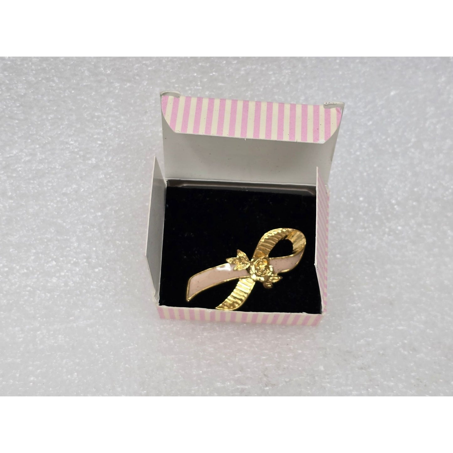 Avon Better Breast Care Pink Ribbon Pin Gold Tone With Box Vintage 1994