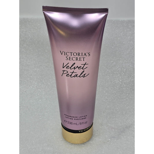 Victoria's Secret Velvet Petals Fragrance Lotion 236ml / 8 Fl Oz