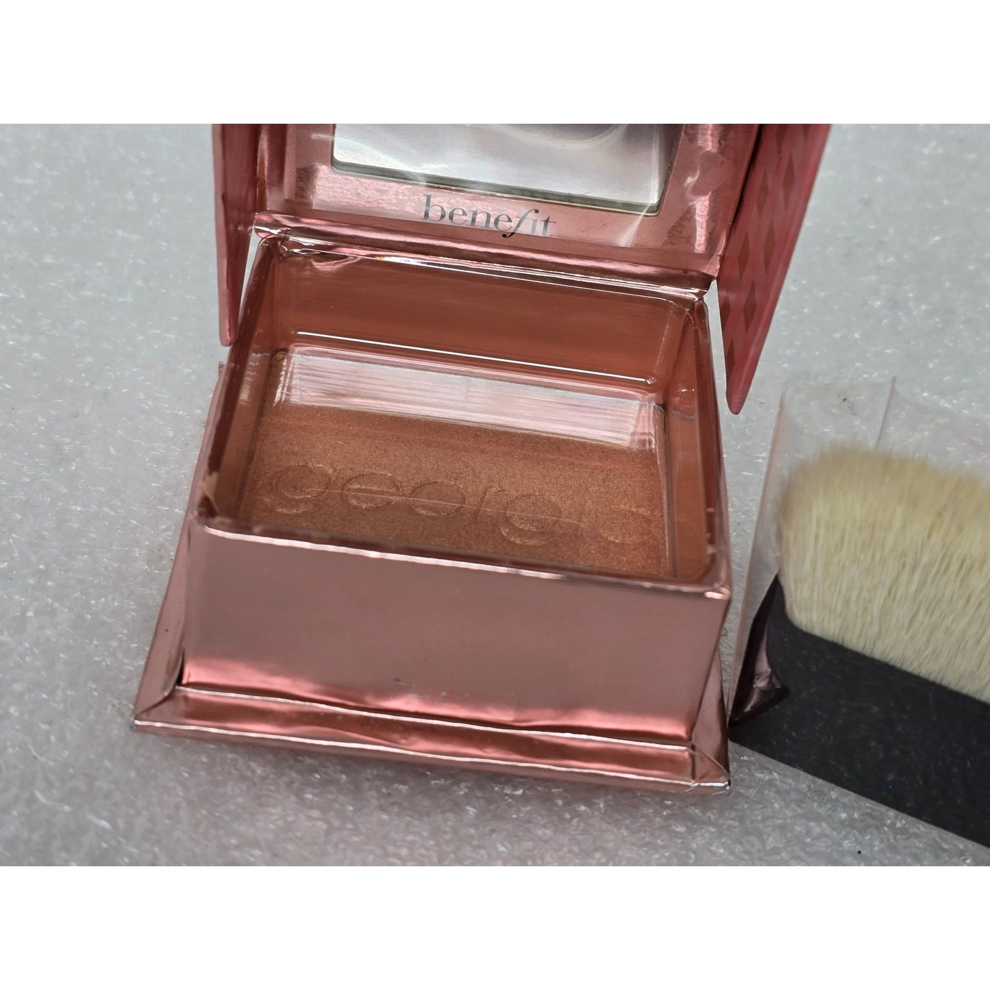 Benefit Georgia Soft Peachy Blush Powder Compact with Brush 0.28 Oz
