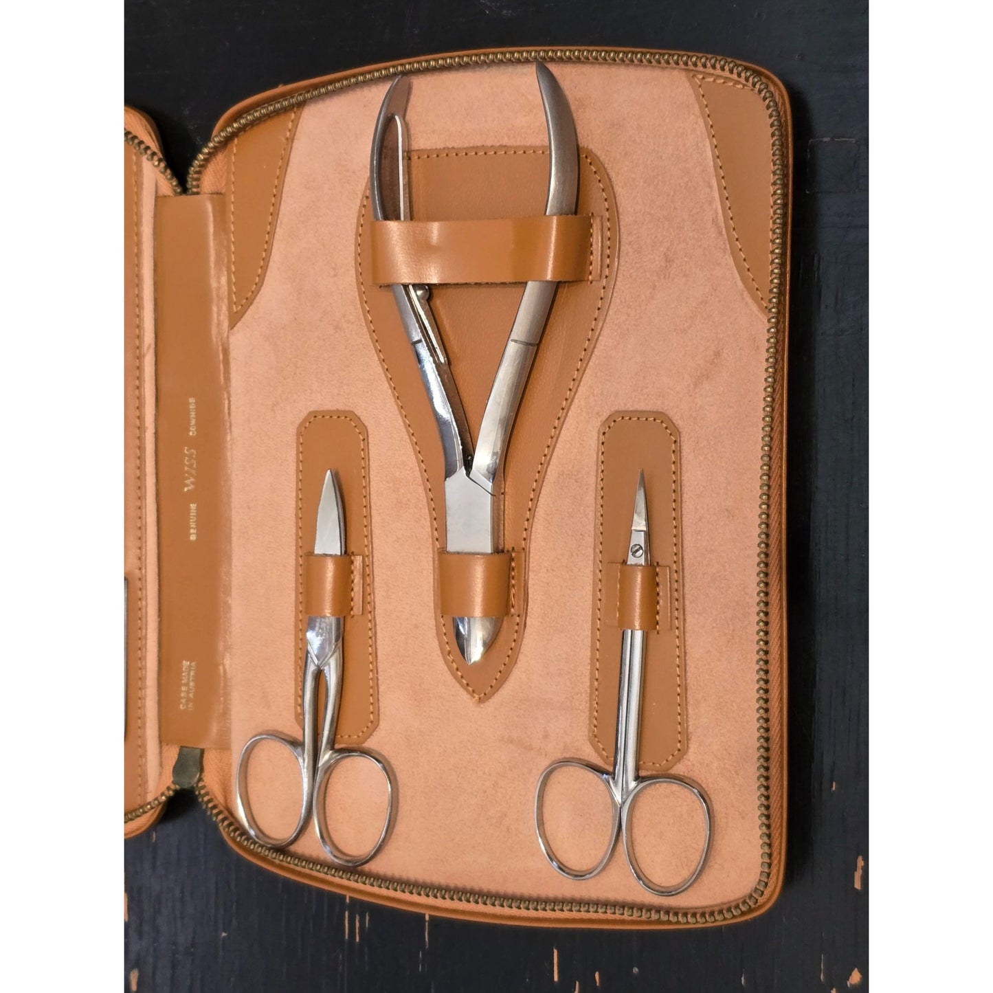 Vintage Wiss Grooming Manicure Pedicure Set Brown Zip Genuine Cowhide Case 9 Pc